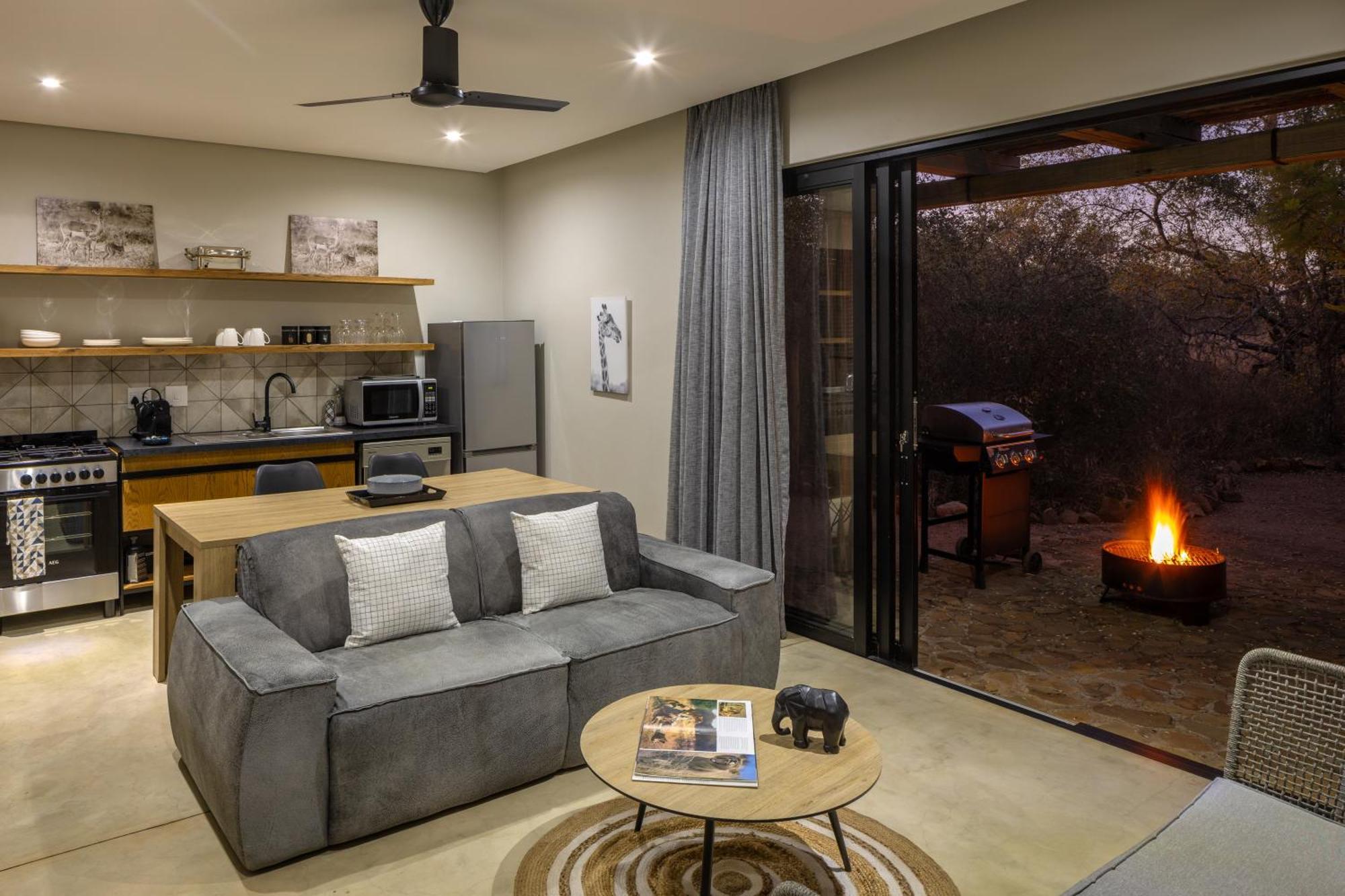 Rixile Kruger Lodge สกูกูซา ภายนอก รูปภาพ