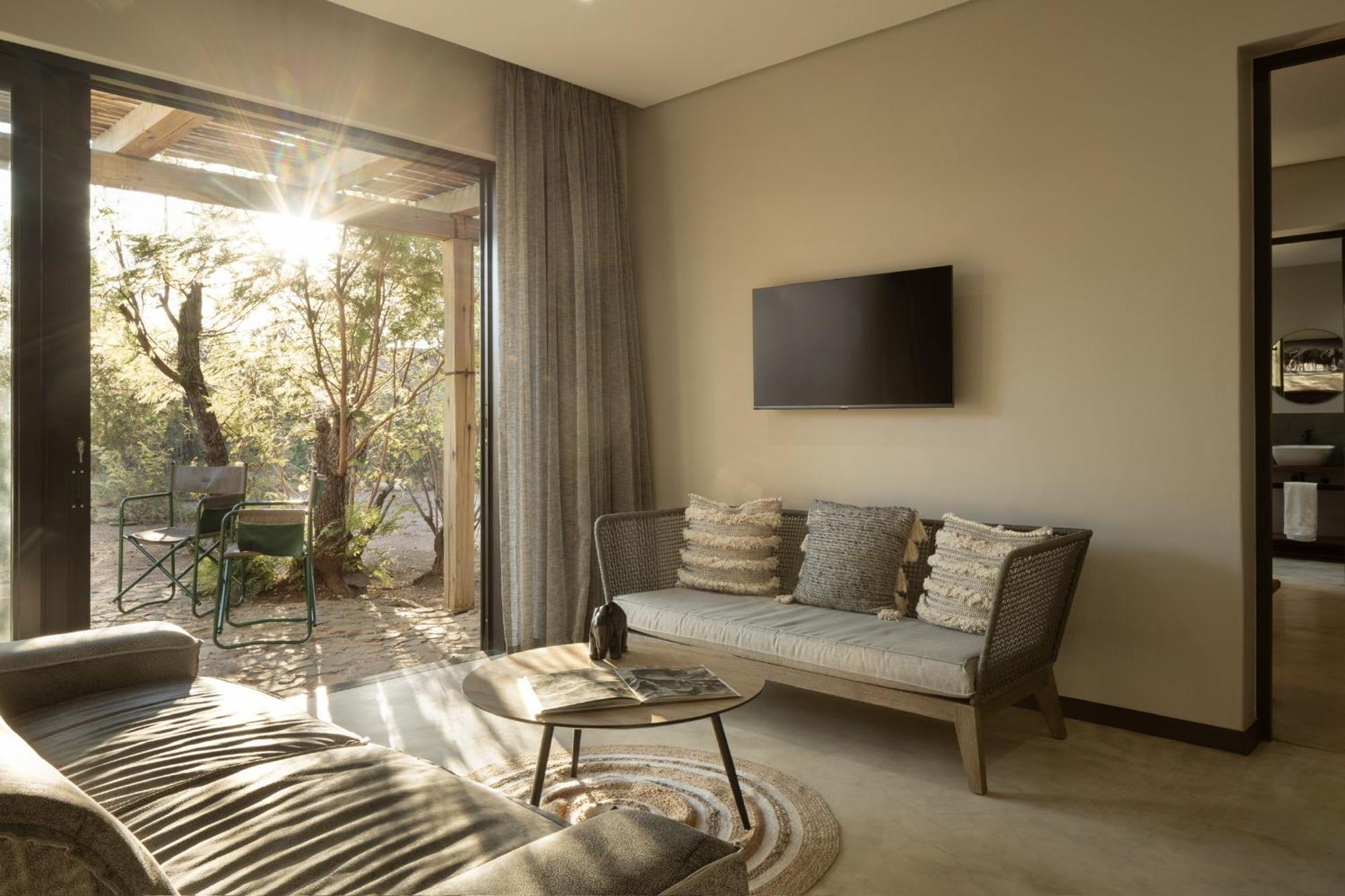 Rixile Kruger Lodge สกูกูซา ภายนอก รูปภาพ